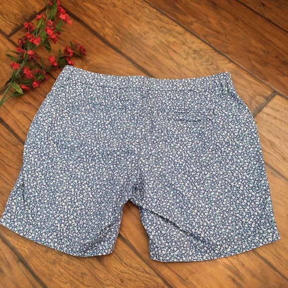 Old Navy Shorts- Blue Floral💙 - Picture 2 of 2